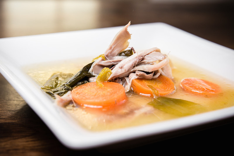 Omas Hühnersuppe mit Nudeln Rezept Küchengötter